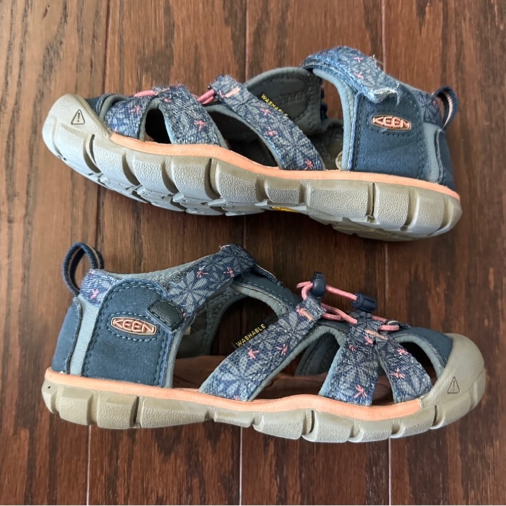 Keen Girl Sandals